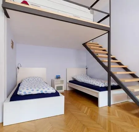 Rakoczi Apartament *
